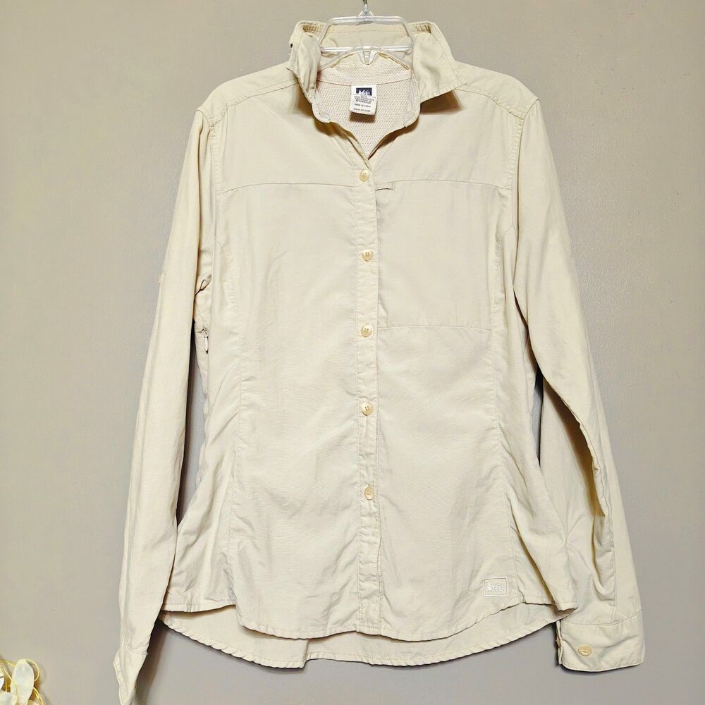 REI Outdoors Shirt Womens Size XS Tan Beige Long Sleeve Button Up Pockets